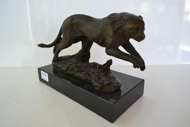 Appraisal: SMALL BRONZE LEOPARD FIGURE