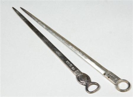 Appraisal: A George III silver meat skewer Hester Bateman London with