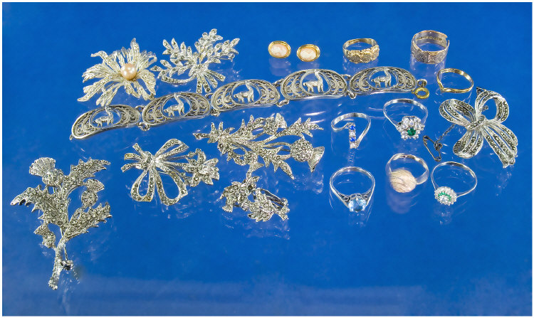 Appraisal: Small Collection Of Mixed Jewellery Comprising Three ct Gold Dress