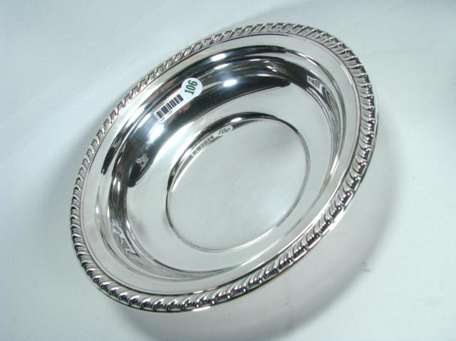 Appraisal: Wallace Sterling silver bowl with rope motif rim marked H