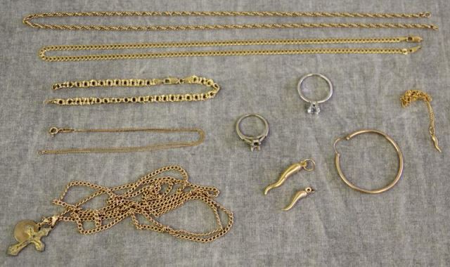 Appraisal: JEWELRY Miscellaneous Gold Jewelry Grouping Includes an kt yellow gold