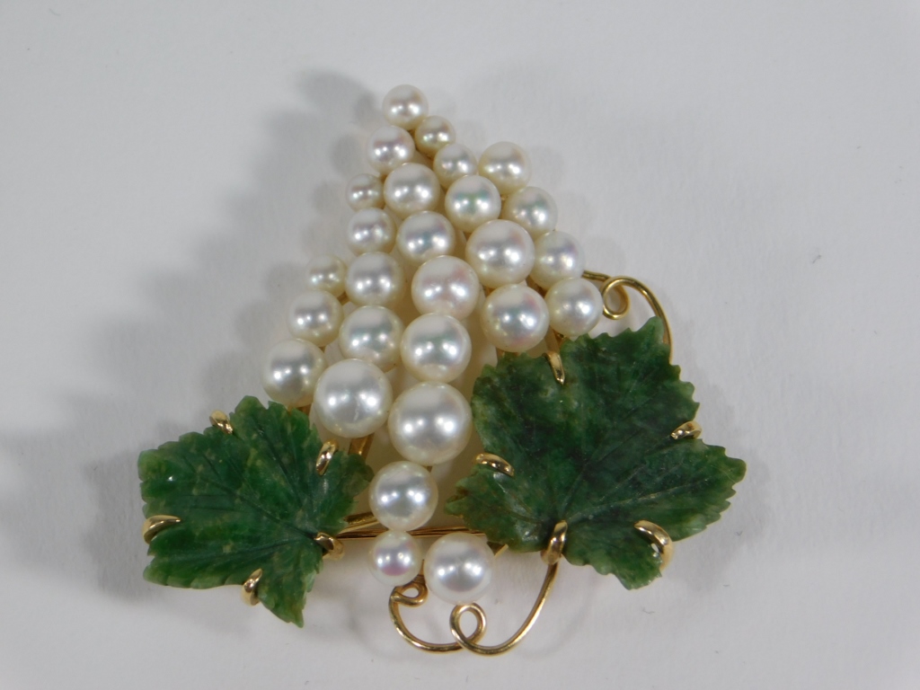 Appraisal: KARAT SPINACH JADE AND PEARL GRAPE VINE BROOCH China th