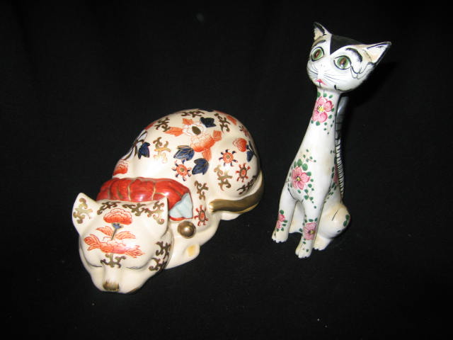 Appraisal: Cat Figurines oriental Italian