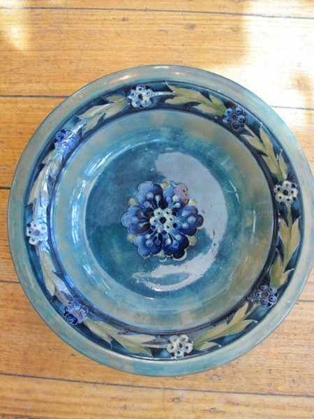 Appraisal: WILLIAM MOORCROFT BOWL RESTORED