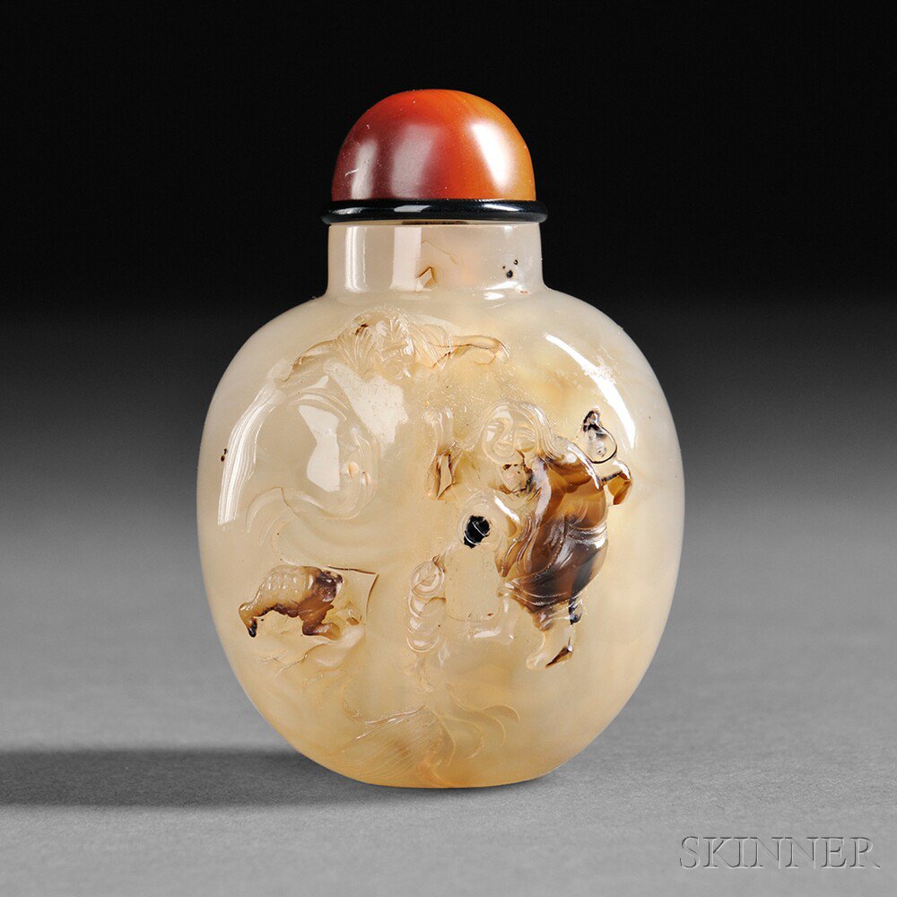 Appraisal: Suzhou-style Agate Snuff Bottle China flattened oval form with straight