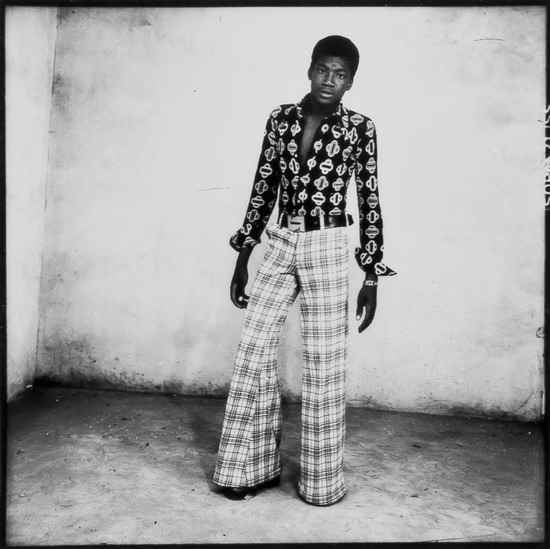 Appraisal: Seydou Keita - Untitled Gelatin silver print printed later signed