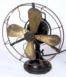 Appraisal: Electric desk fan by General Electric cage working condition Electric