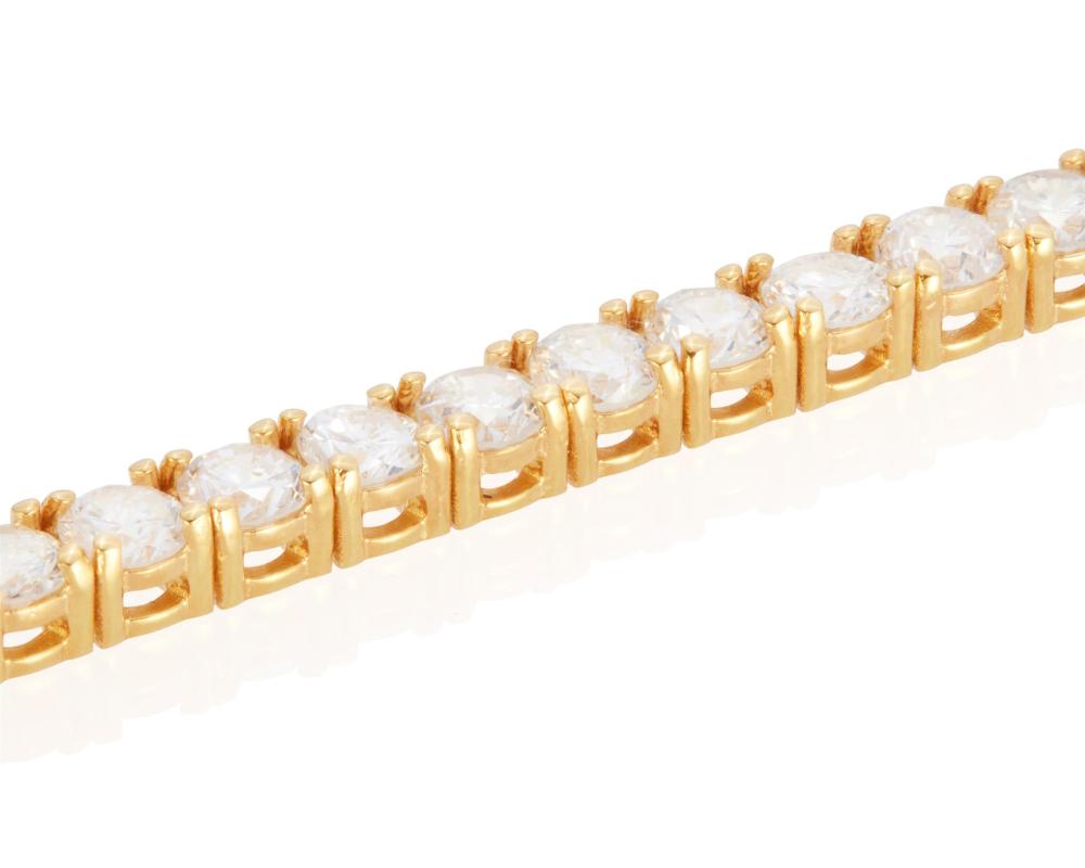 Appraisal: A DIAMOND LINE BRACELETA diamond line bracelet k yellow gold