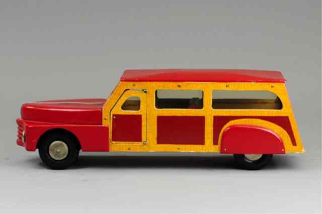 Appraisal: BUDDY 'L' WOODIE STATION WAGON C 's unplayed with showing