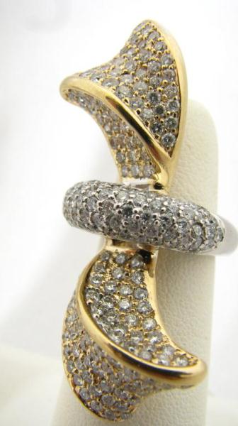 Appraisal: K Two Tone Gold Lady's Diamond Ring Ribbon Motif Gemme