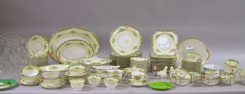 Appraisal: -piece Noritake Transfer Brian Pattern Porcelain Dinner Service