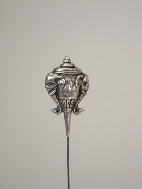 Appraisal: A Victorian Hatpin the finial in the form of two