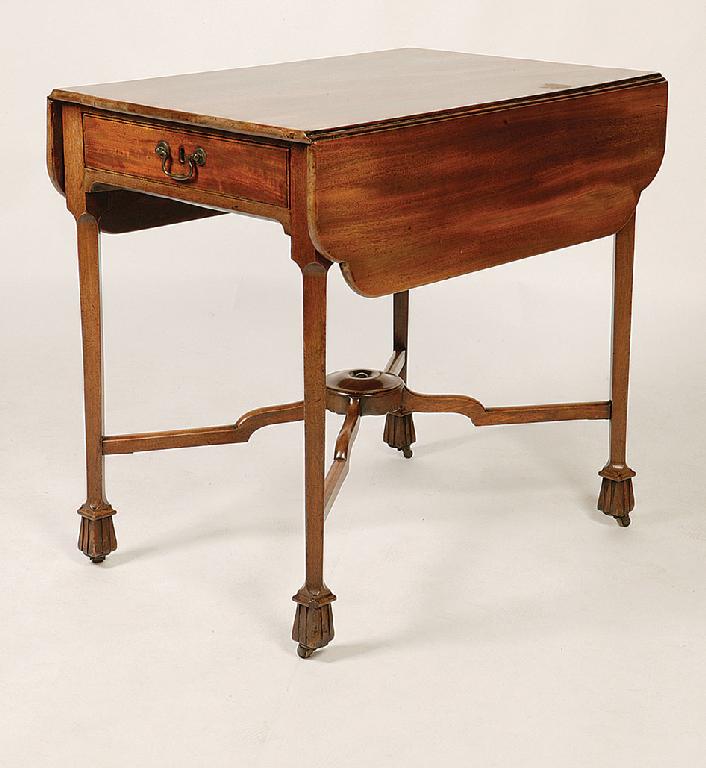 Appraisal: A GEORGE III SCOTTISH MAHOGANY PEMBROKE TABLE the rectangular top