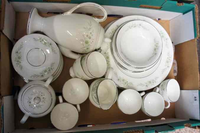 Appraisal: A Wedgwood Westbury Dinner Set comprising Dinner Plates Bowls etc