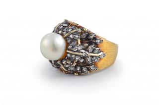 Appraisal: Buccellati Diamond and Pearl Ring Buccellati diamond and pearl ring