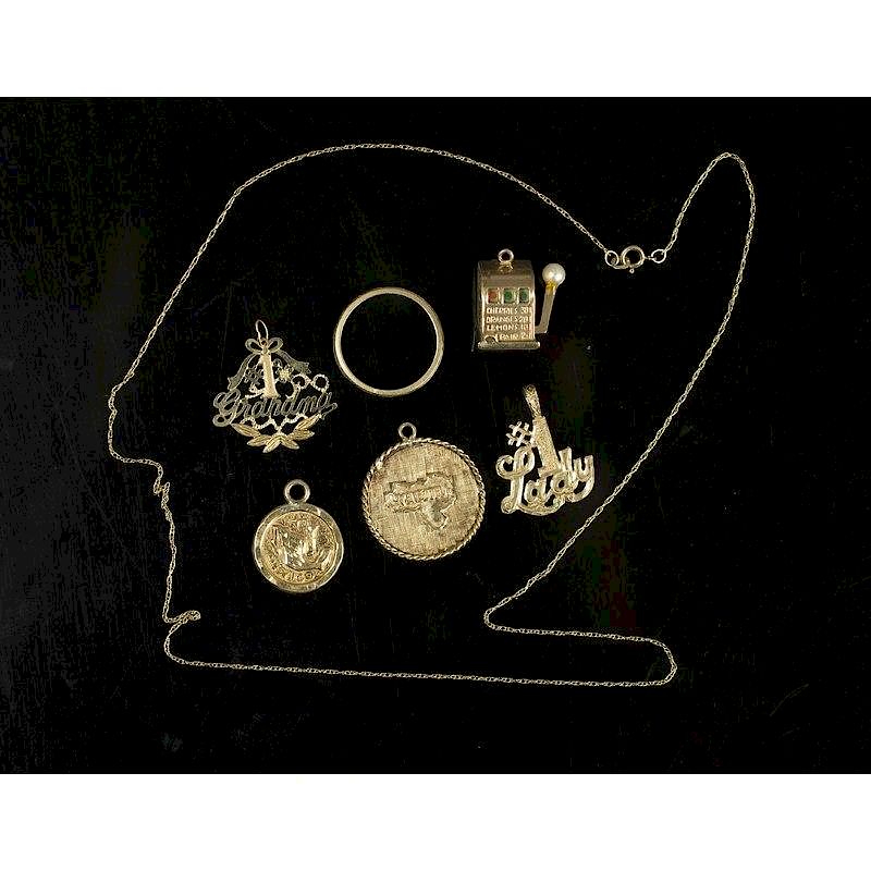 Appraisal: k k Assorted Gold Jewelry Assorted gold jewelry k Venezuela