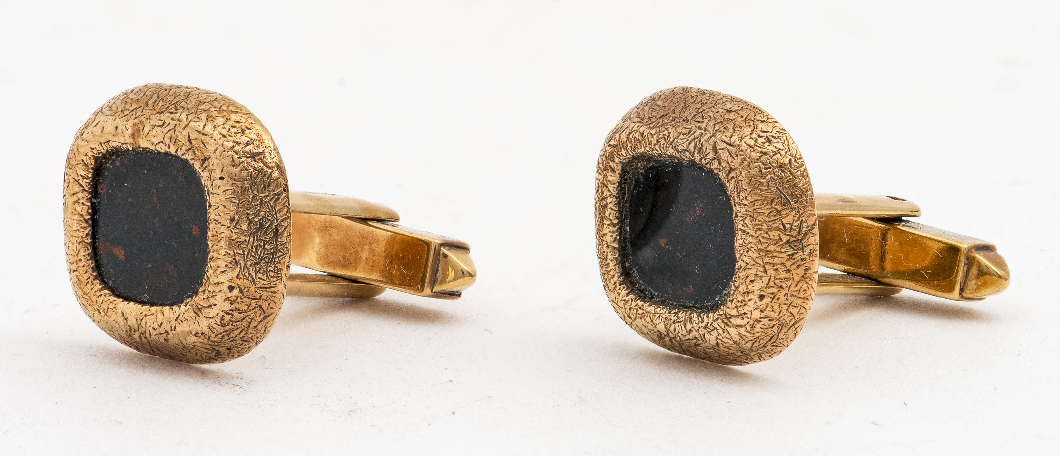 Appraisal: K GOLD CUSHION SHAPED BLOOD STONE CUFFLINKS Vintage K yellow