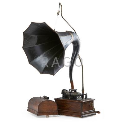 Appraisal: EDISON STANDARD CYLINDER PHONOGRAPH Condition Report