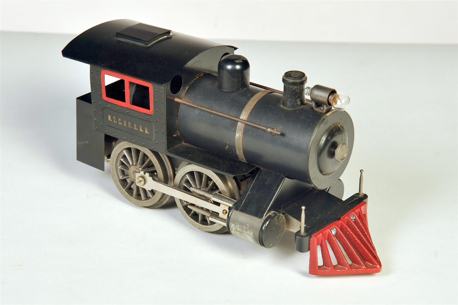 Appraisal: LIONEL STANDARD GAUGE EARLY PERIOD - - STEAM ENGINE American