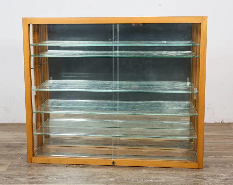 Appraisal: Mid Century retail display case produced by Waddell Greenfield Ohio