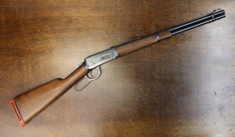 Appraisal: WINCHESTER MODEL LEVER ACTION RIFLE - caliber round barrel blued