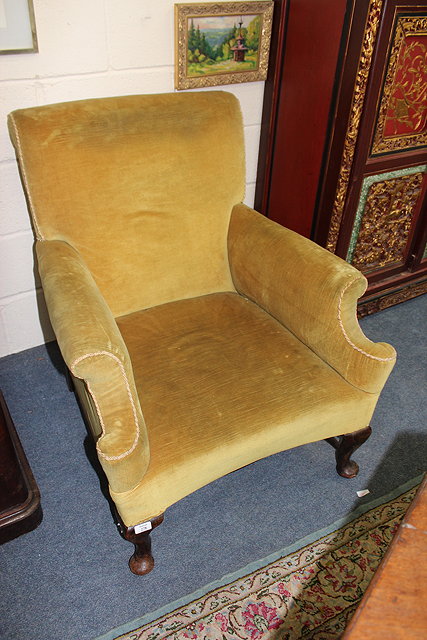 Appraisal: AN ANTIQUE DRALON UPHOLSTERED ARMCHAIR cm wide