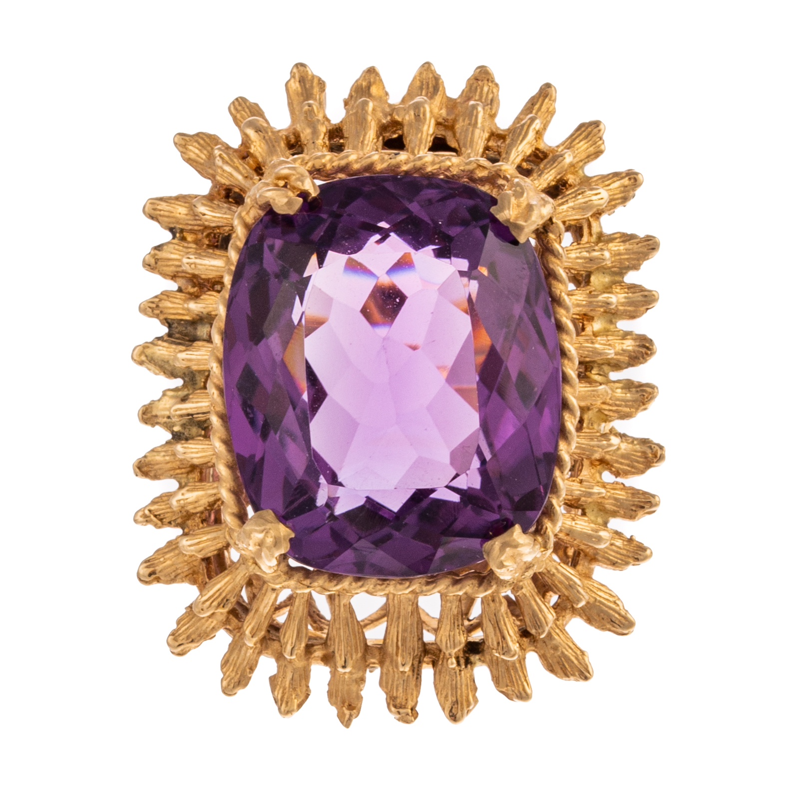 Appraisal: A LARGE TEXTURED AMETHYST RING IN K K yellow gold