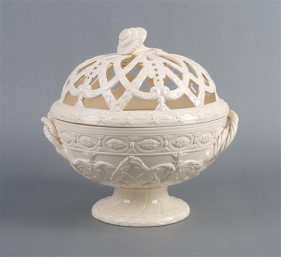 Appraisal: An English Creamware Bowl and Cover Wedgwood Height approximately inches