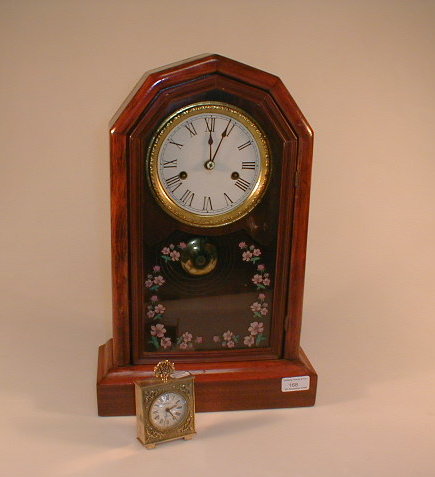 Appraisal: An American shelf clock and small Europa table clock