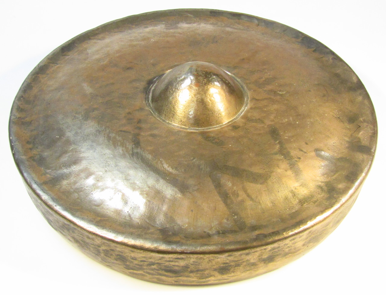 Appraisal: An early thC brass dinner gong of circular outline with