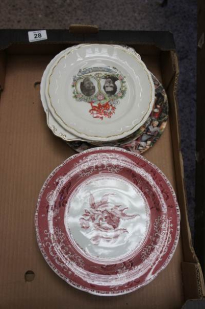 Appraisal: A collection of various plates to include Royal Doulton Old