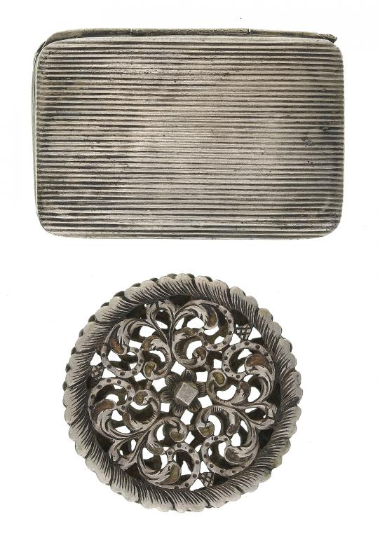 Appraisal: A DUTCH SILVER VINAIGRETTE reeded overall the crudely pierced grille