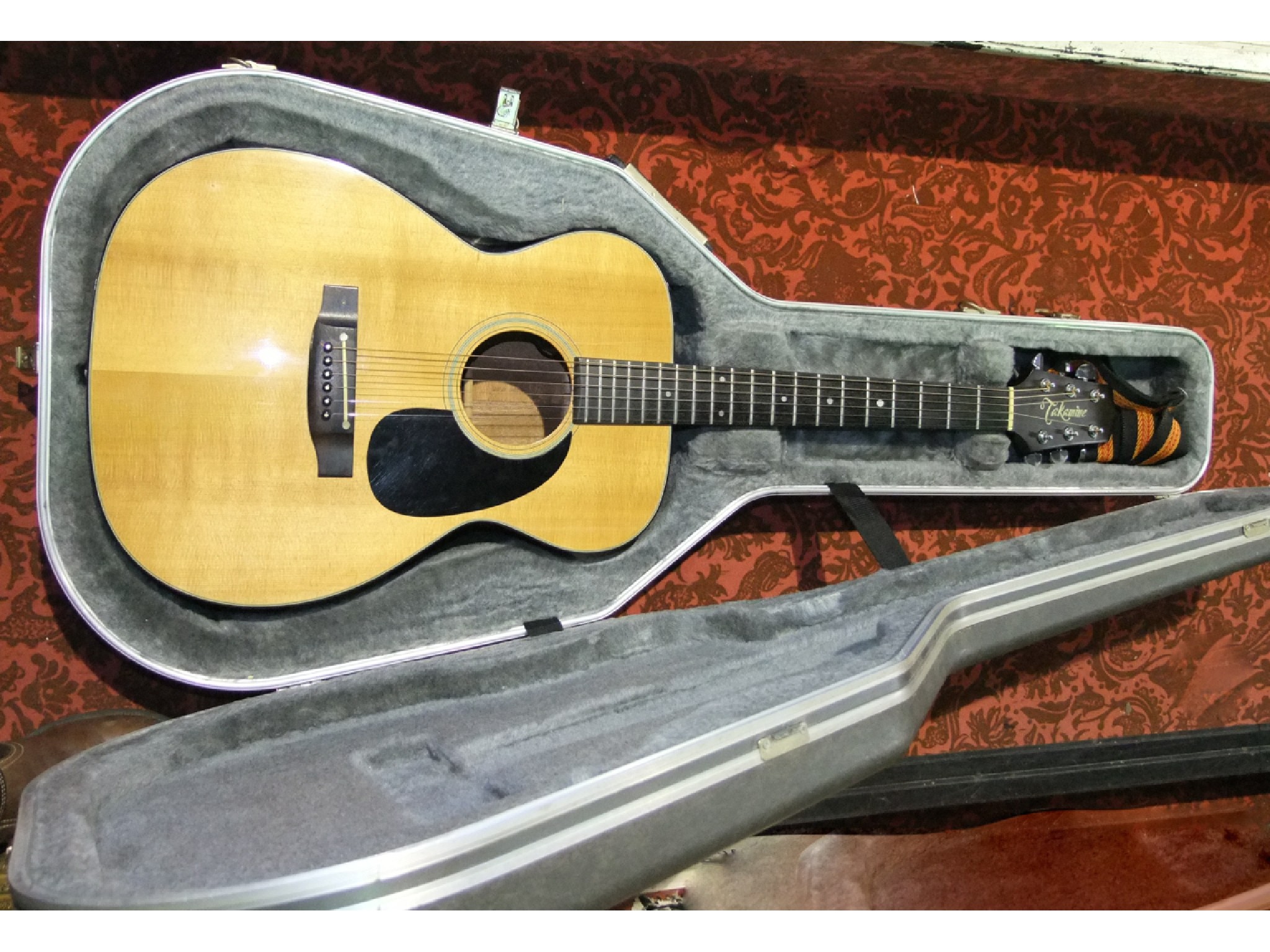 Appraisal: A good quality Takamine electrified acoustic guitar marked to interior