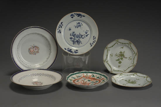 Appraisal: Group of Six Chinese Export Plates th- th Century Consisting