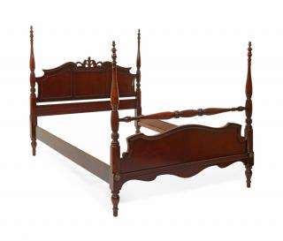 Appraisal: A VICTORIAN MAHOGANY FOUR-POSTER BED Late th century The arched