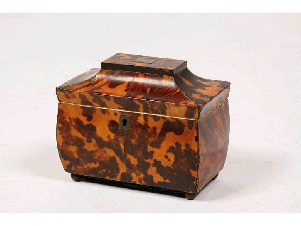 Appraisal: A GEORGE III BLOND TORTOISESHELL TEA CADDY the hinged cover