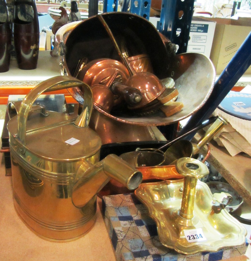 Appraisal: A quantity of copper and brass including chamberstick a coal