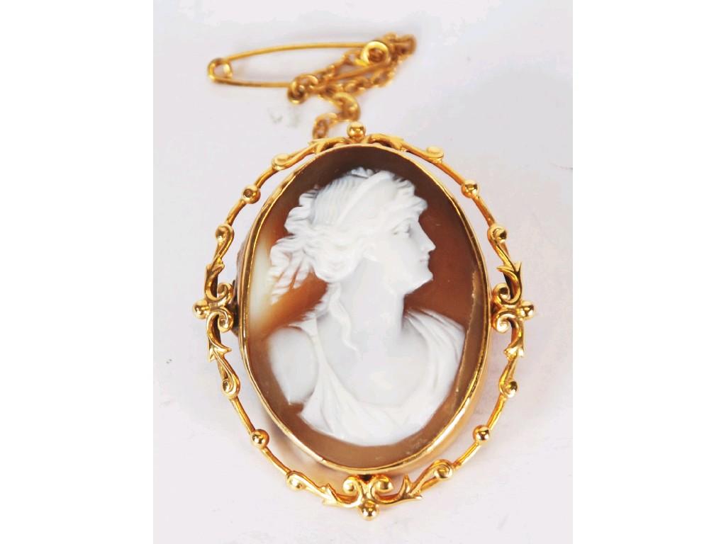 Appraisal: ct GOLD MOUNTED CARVED SHELL CAMEO BROOCH EST -