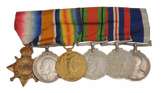 Appraisal: A WWI WAR MEDAL a WWI victory medal a -