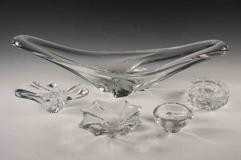 Appraisal: PCS BACCARAT GLASS - Including very large oblong low center