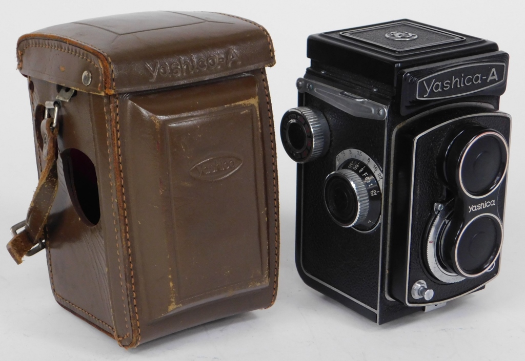 Appraisal: YASHICA A TLR CAMERA Yashica A TLR camera for roll