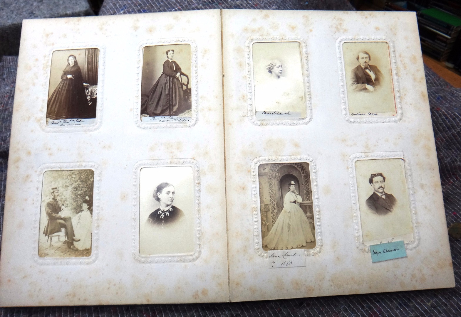 Appraisal: PHOTOGRAPHS - clothbound album of cabinet photos some of Theatrical