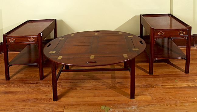 Appraisal: Hickory Chair Table Suite A pair of mahogany Hickory Chair-American