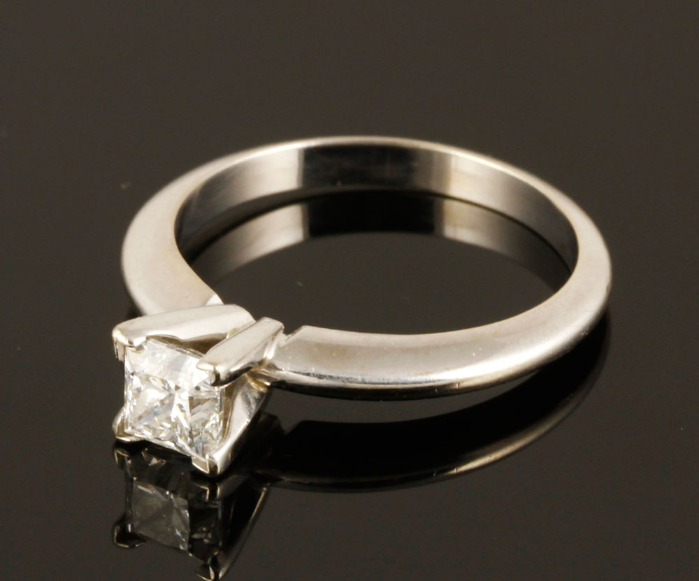 Appraisal: - K Diamond Solitaire Ring K gold diamond solitaire ring