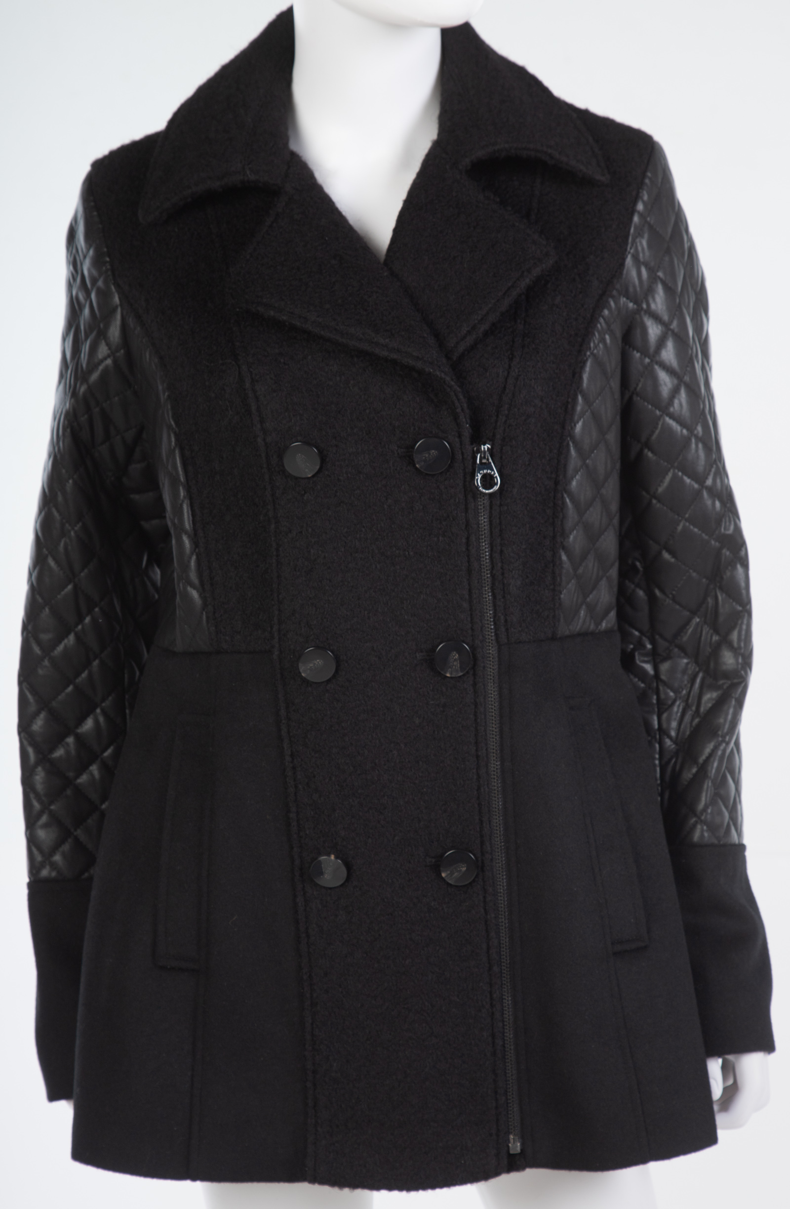 Appraisal: A BLACK QUILTED COAT Laundry by Shelli Segal size large