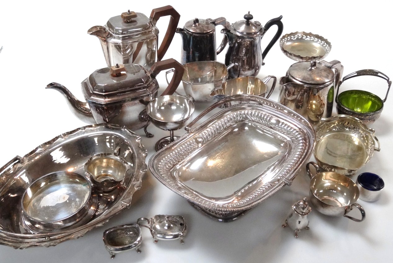 Appraisal: Various silver plate to include an early thC bon bon