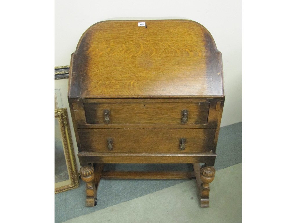 Appraisal: Oak writing bureau