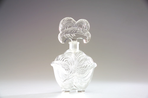 Appraisal: HOFFMAN Perfume bottle shaped as a bird of clear and