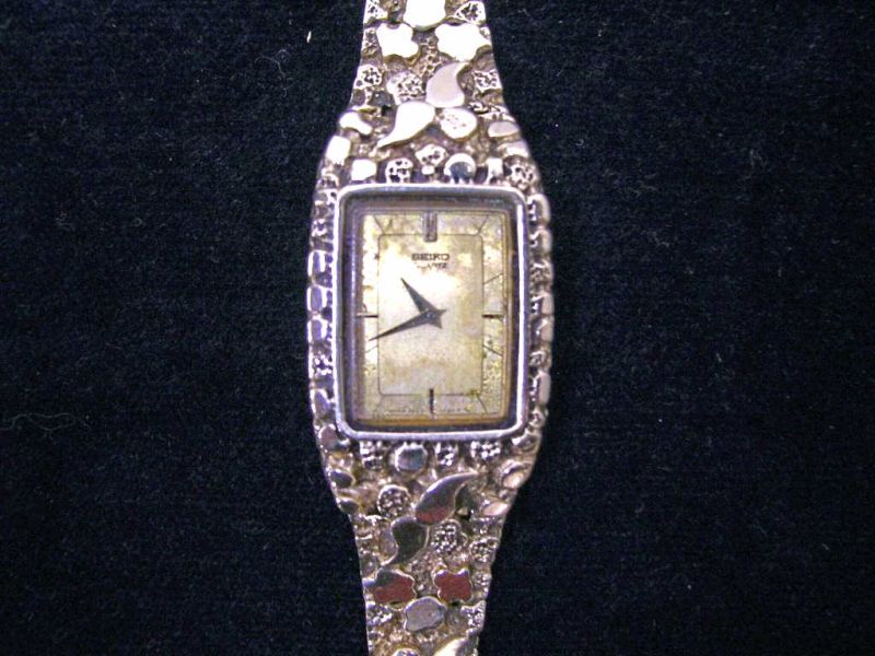 Appraisal: kt Ladies Seiko Wrist Watch Gold nugget style ladies wrist