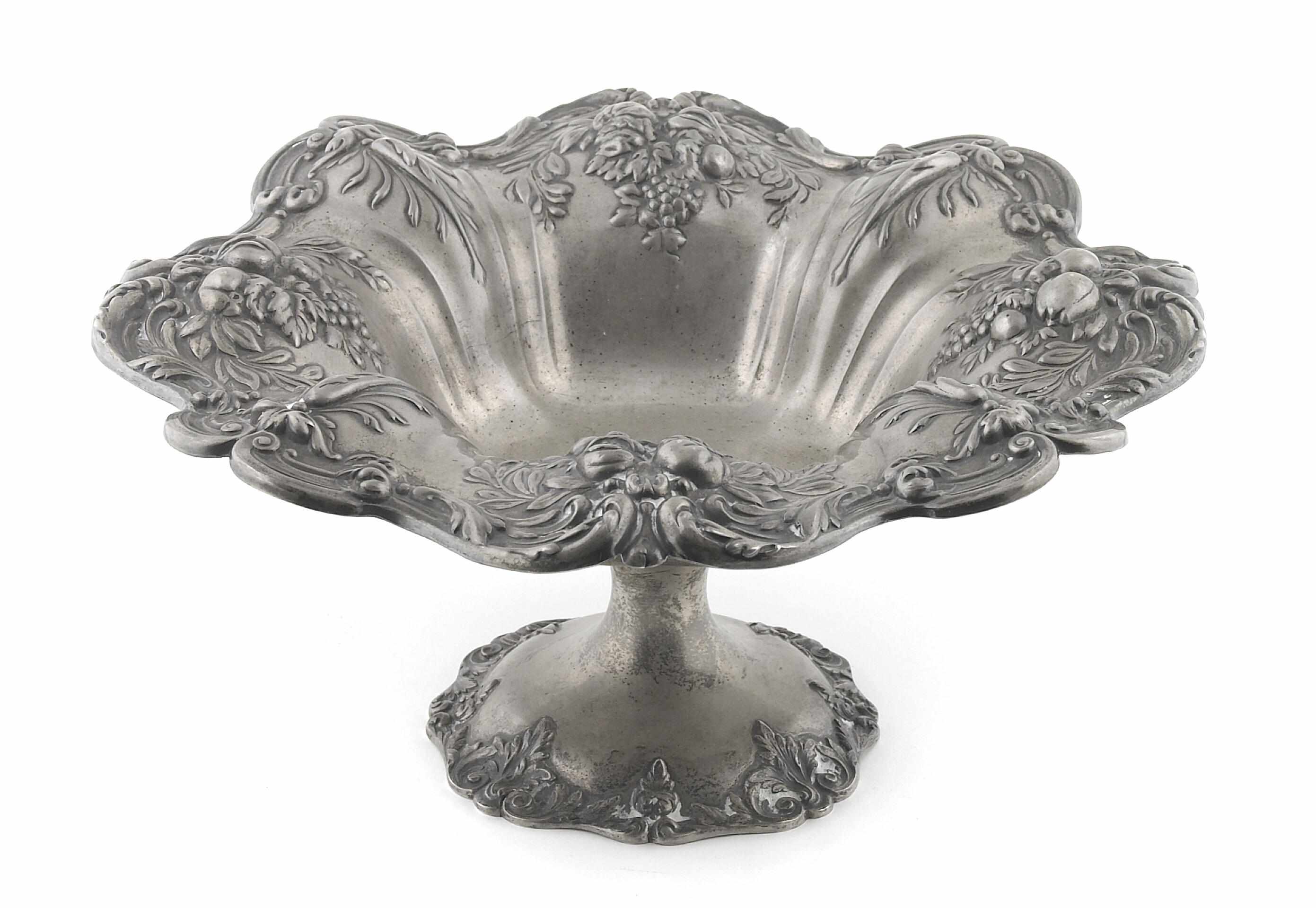 Appraisal: A Reed Barton sterling silver 'Francis I' pedestal bowl Mid-